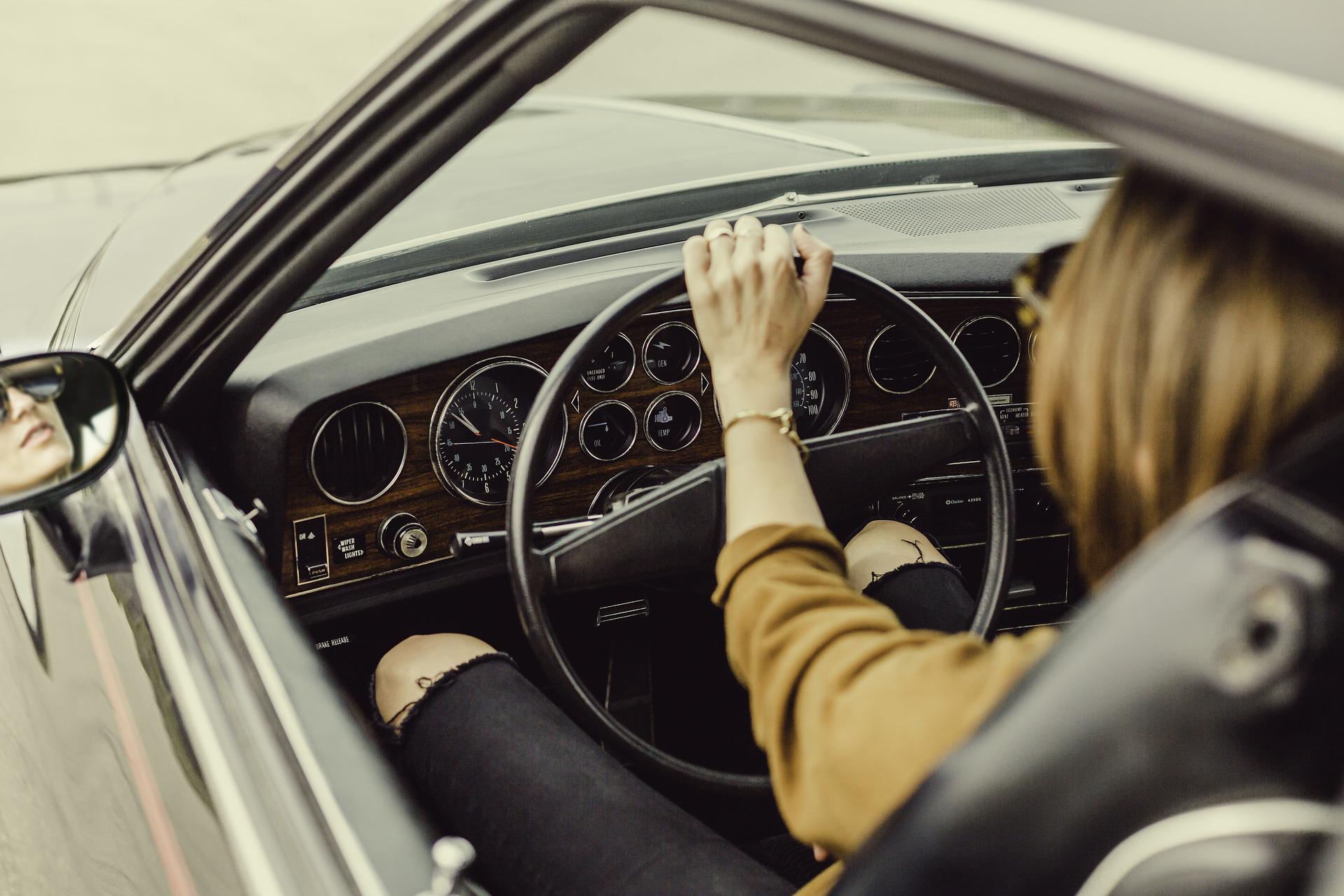 Conduite sans permis, pas de condamnation en cas d'annulation de la décision d'invalidation du permis de conduire